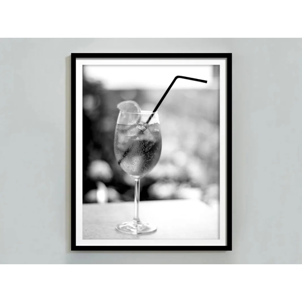 Black and white bar champagne  - Whisky Beer And Wine recension och pris